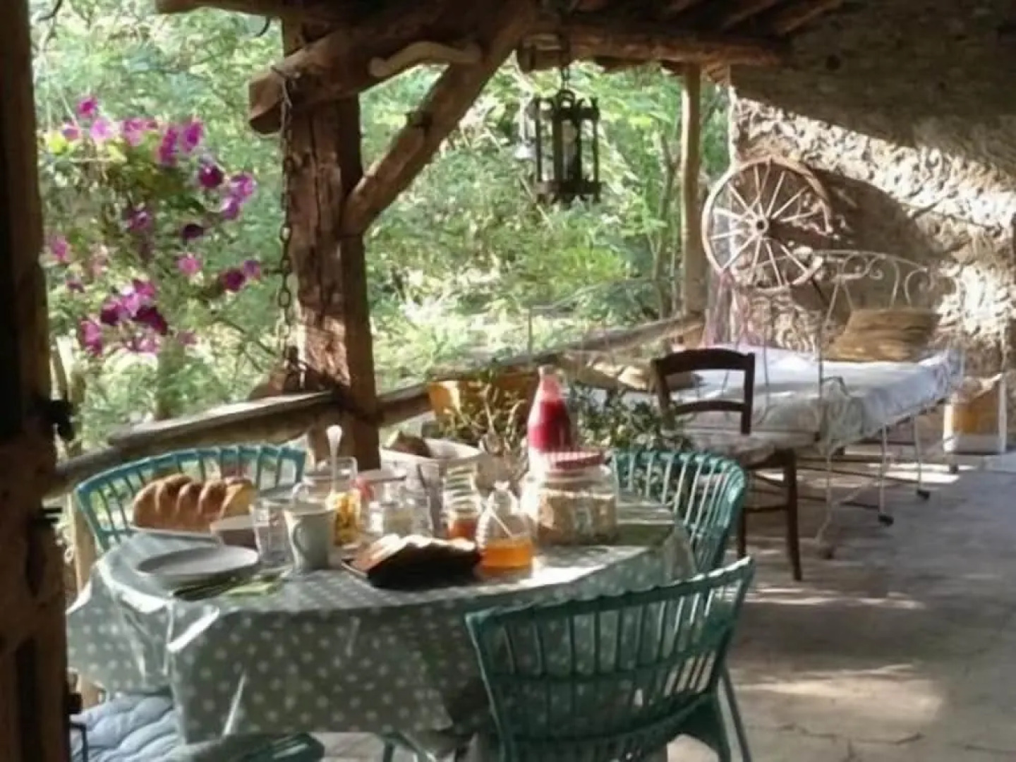 Les Chambres D'hotes Les Délices de Lavoûte