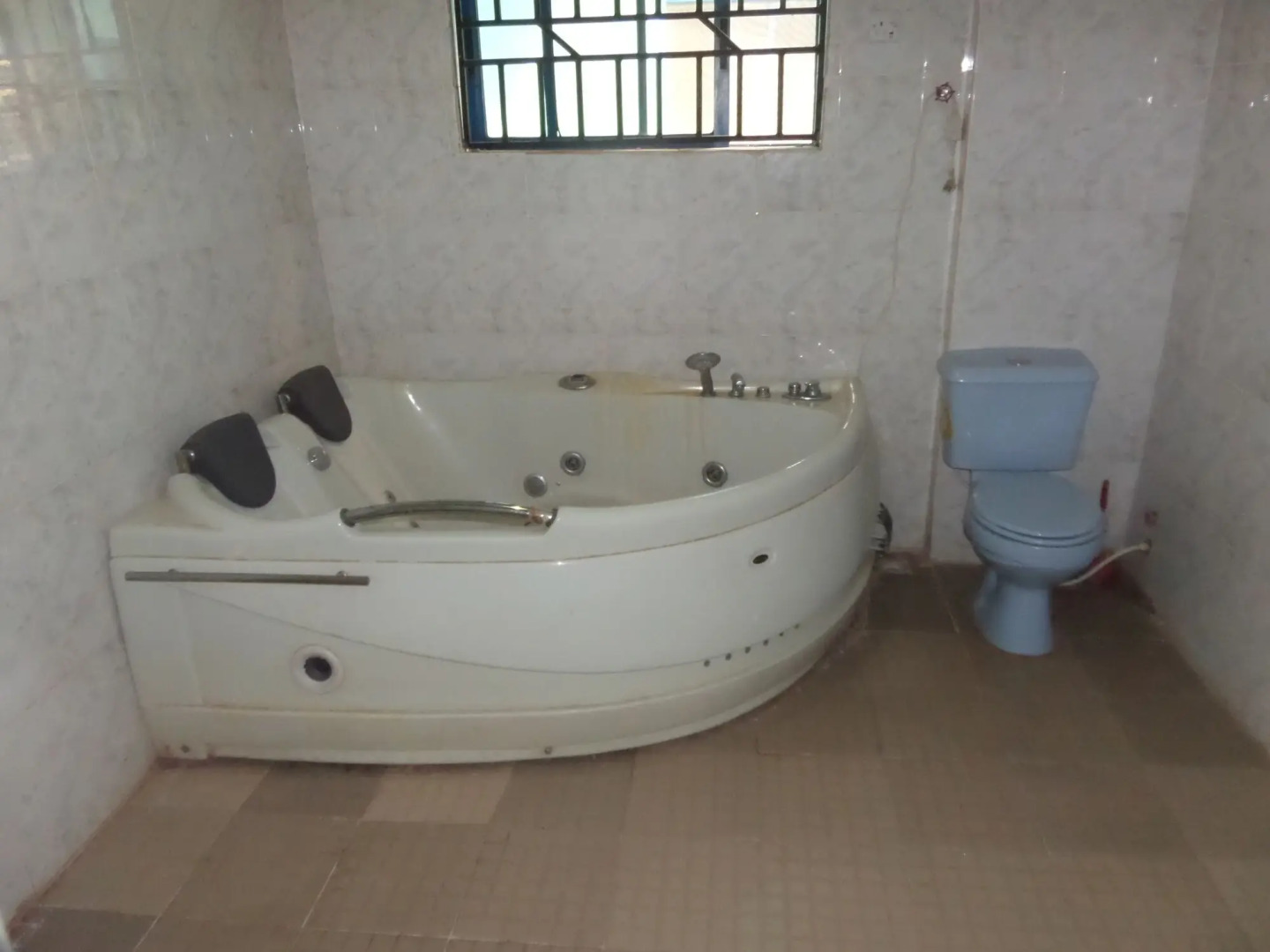 Keblat Hotel  Suites