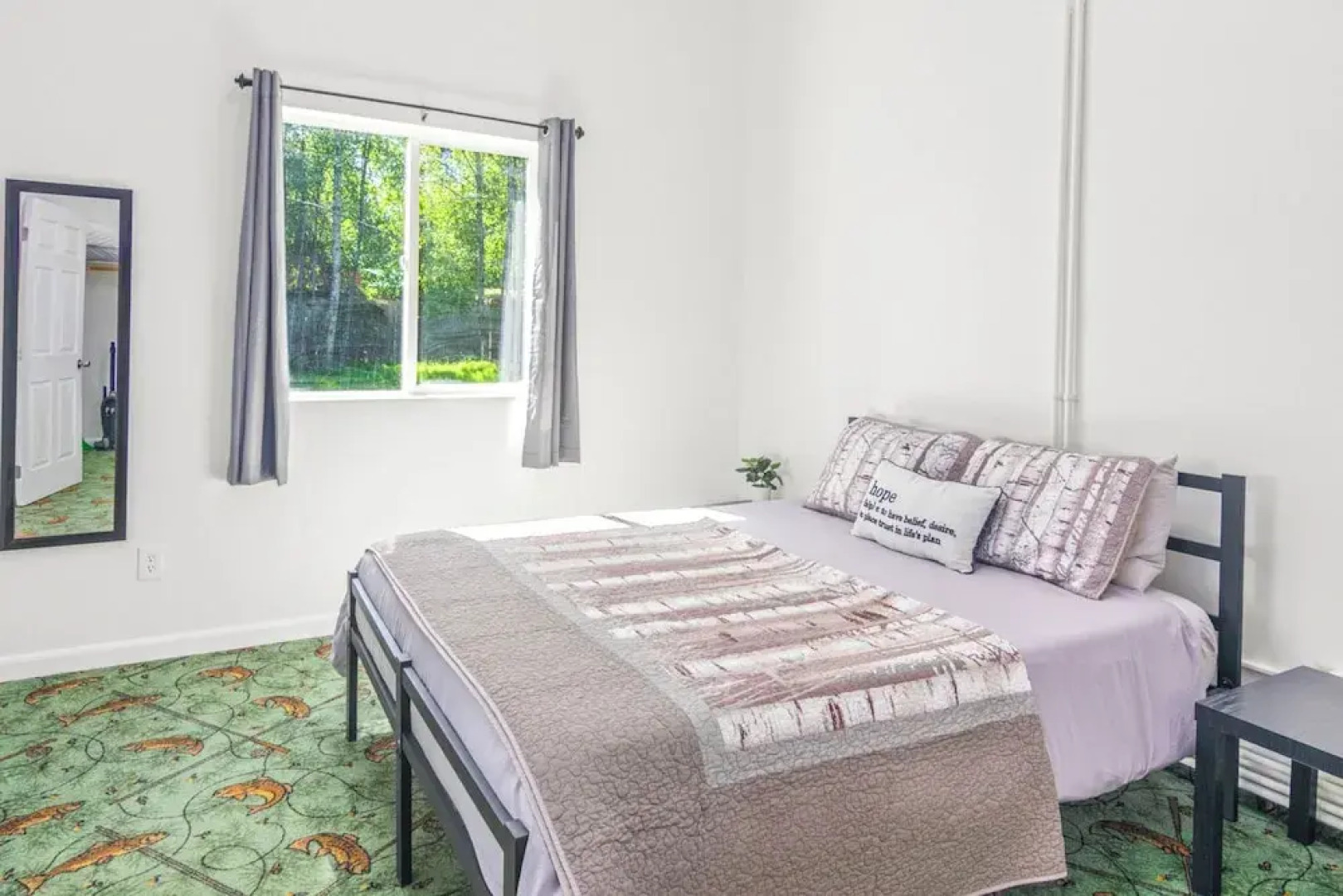 River Views & Fire Pit: Cozy Soldotna Apartment!