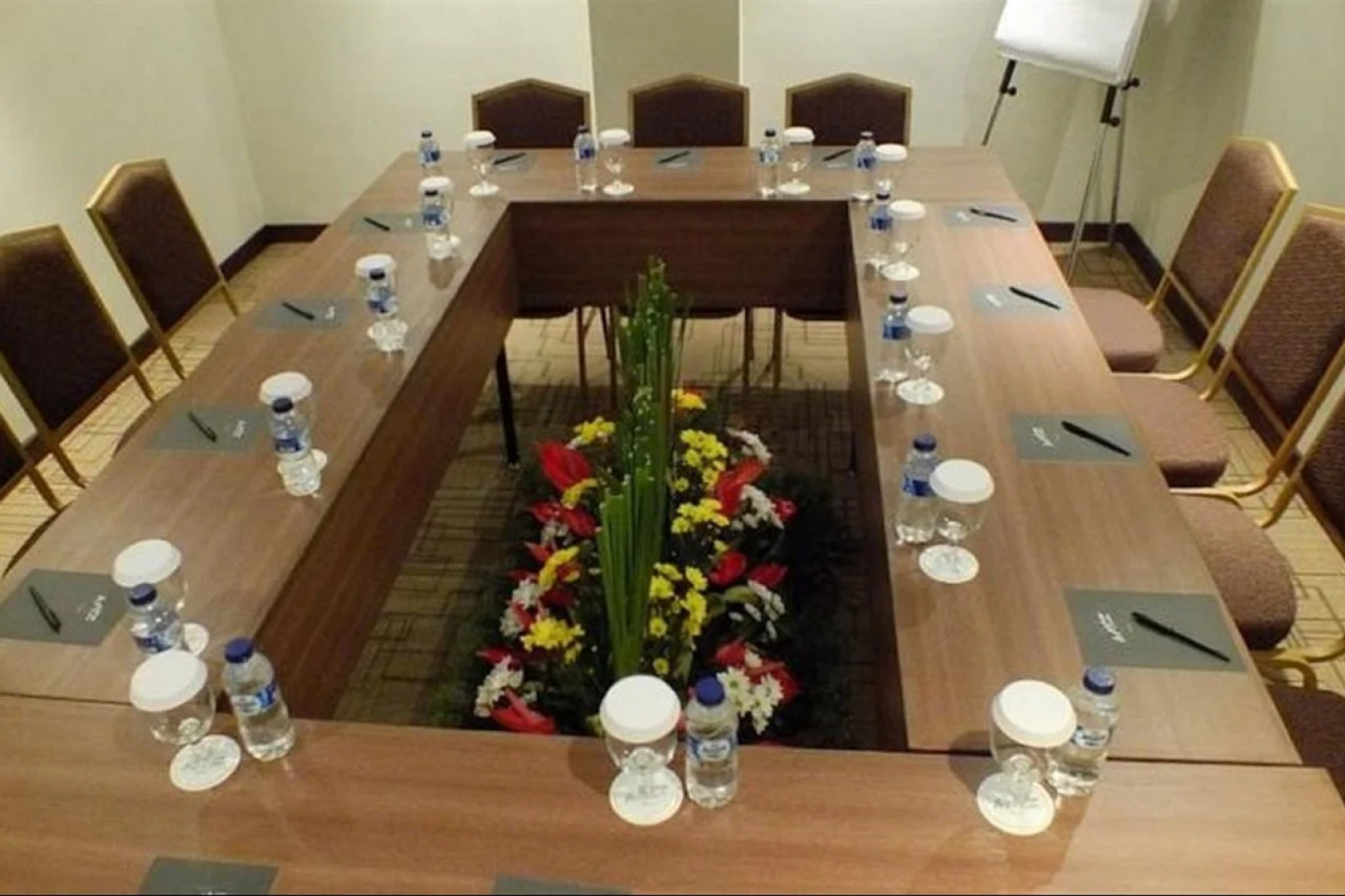 Отель Grand Whiz Nusa Dua