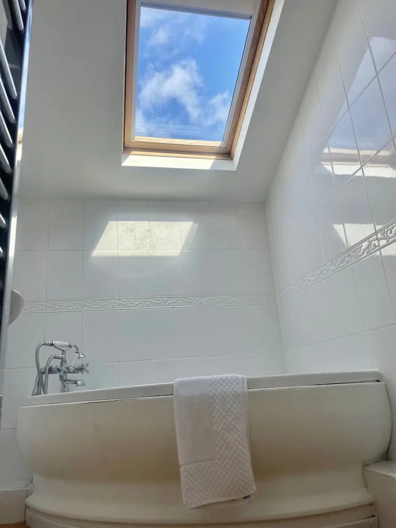 Beach House - Penthouse 3 Bed Apartment