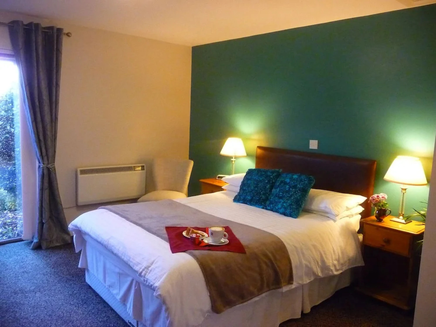 Willow Barn Hotel & Restaurant