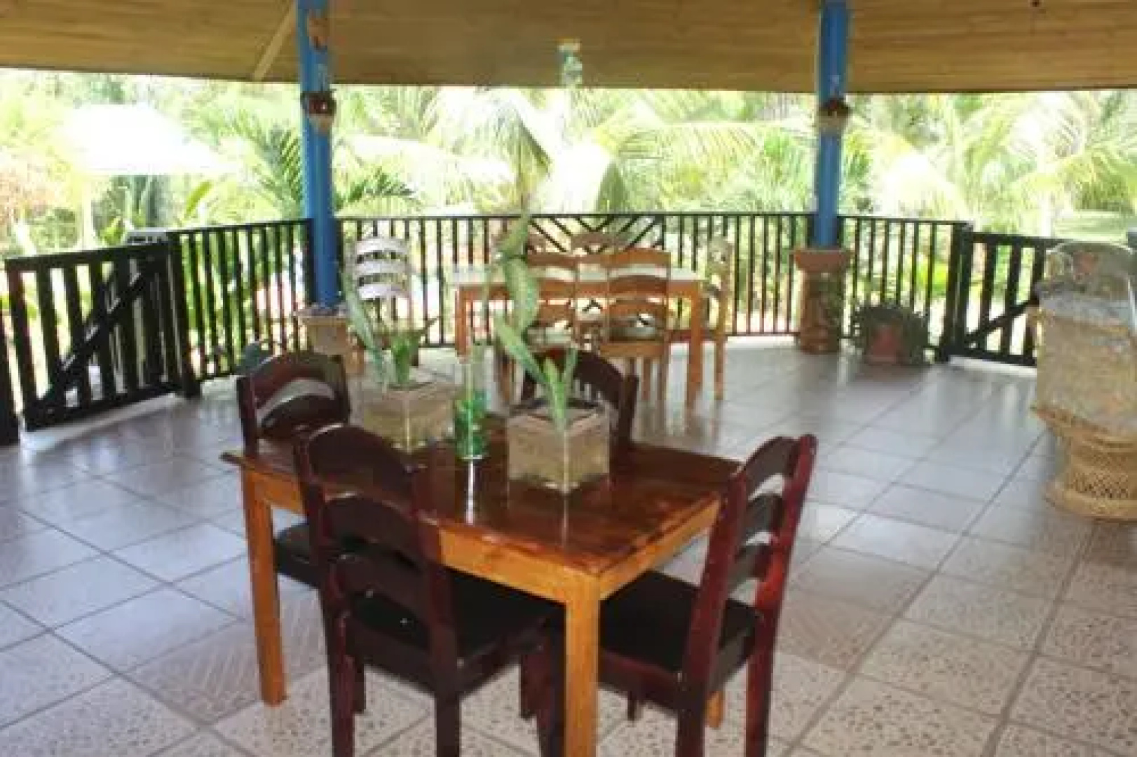 Inn the Bush Eco-Jungle Lodge