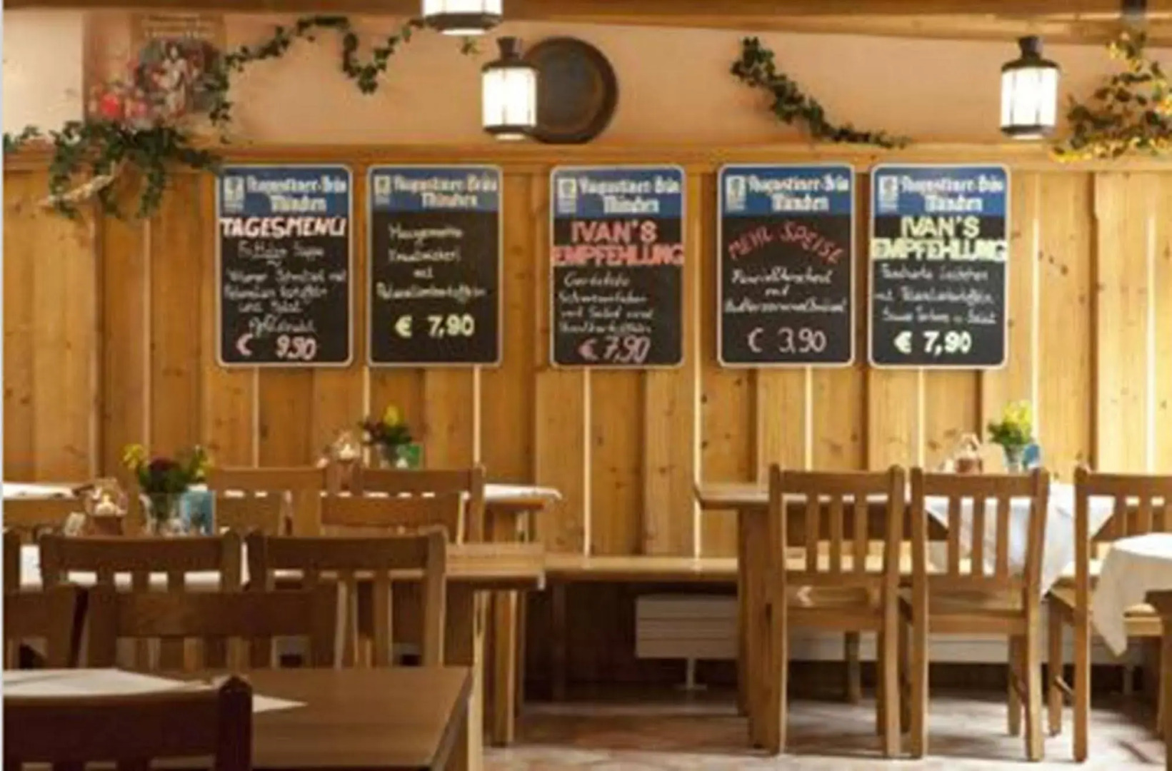 Euro Youth Hotel & Krone