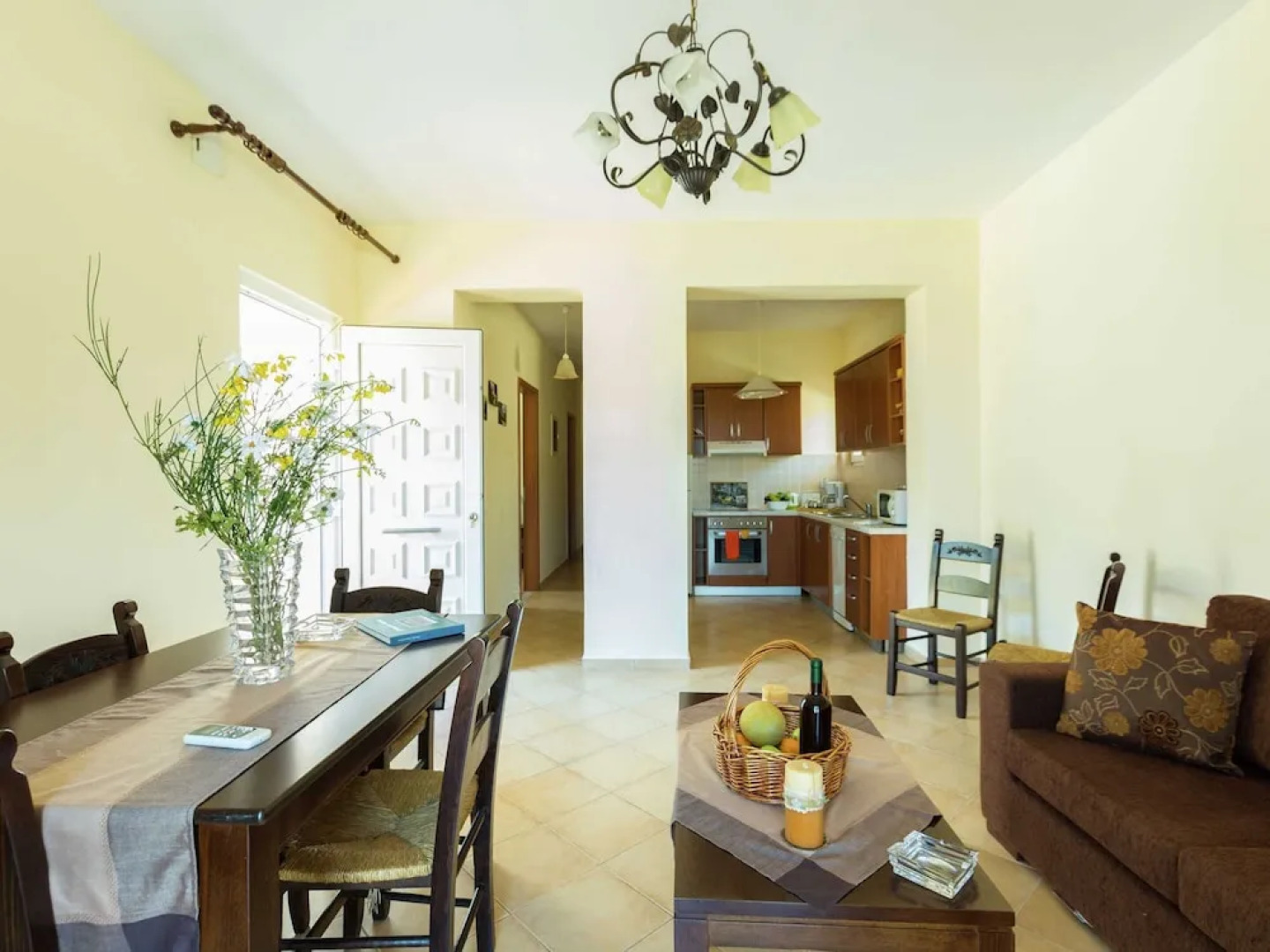 4 Indepent Villas in Bali With Pool and Seaview for Groups up to 28 Persons