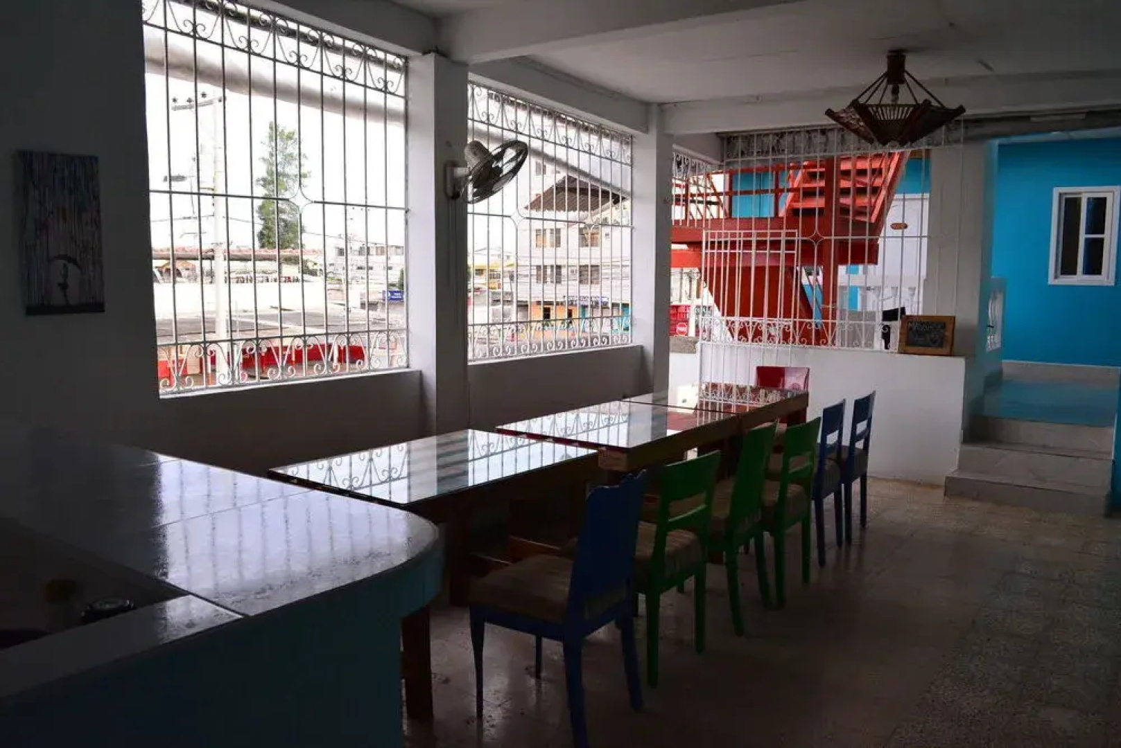Chescos Hostel & Hotel