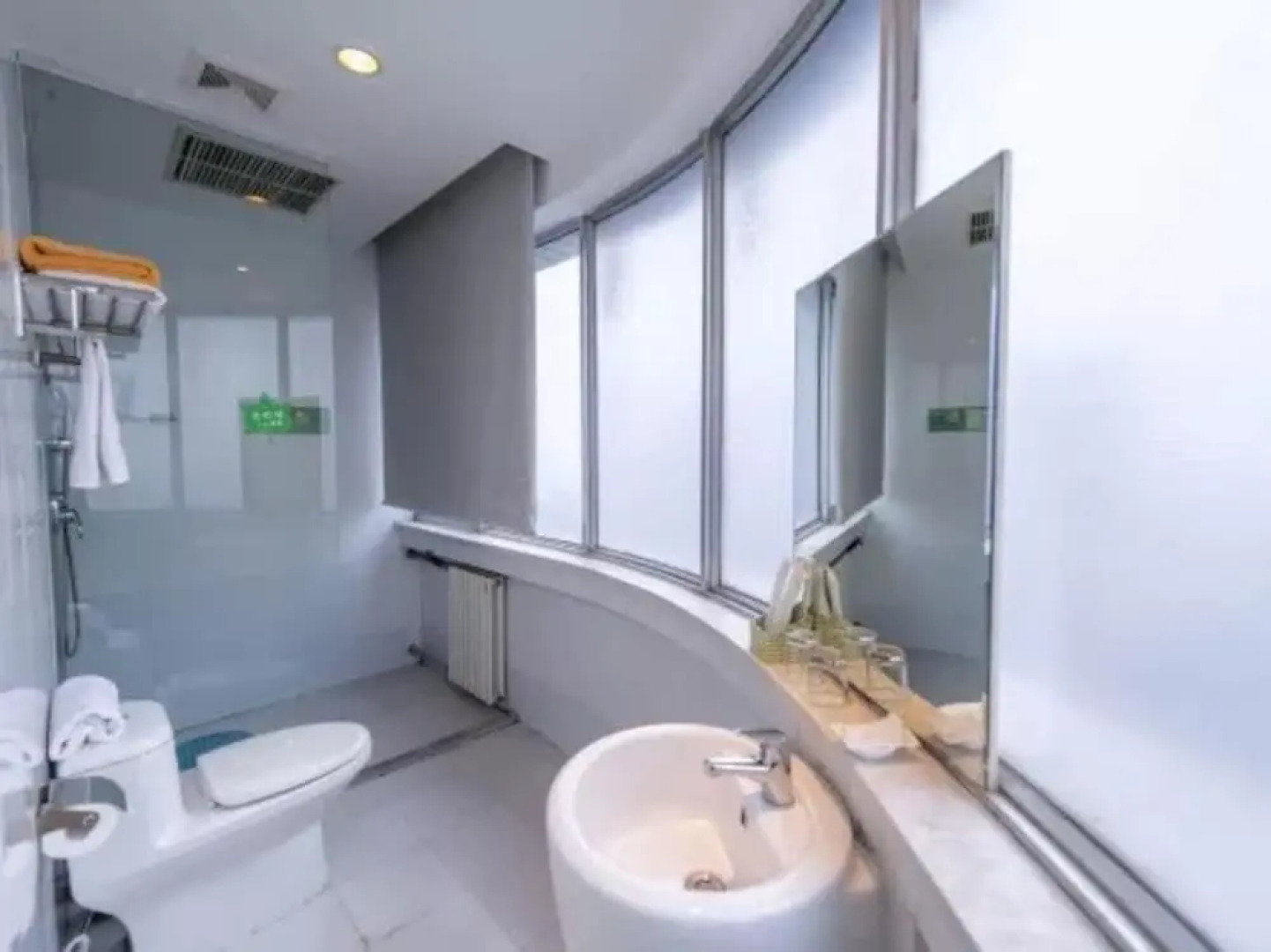 Luoyang Aviation E-Home Inn