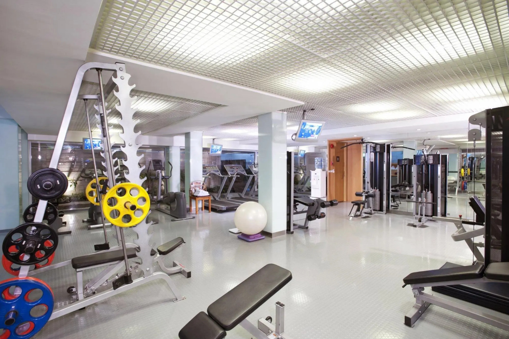 Holiday Inn Bangkok by IHG