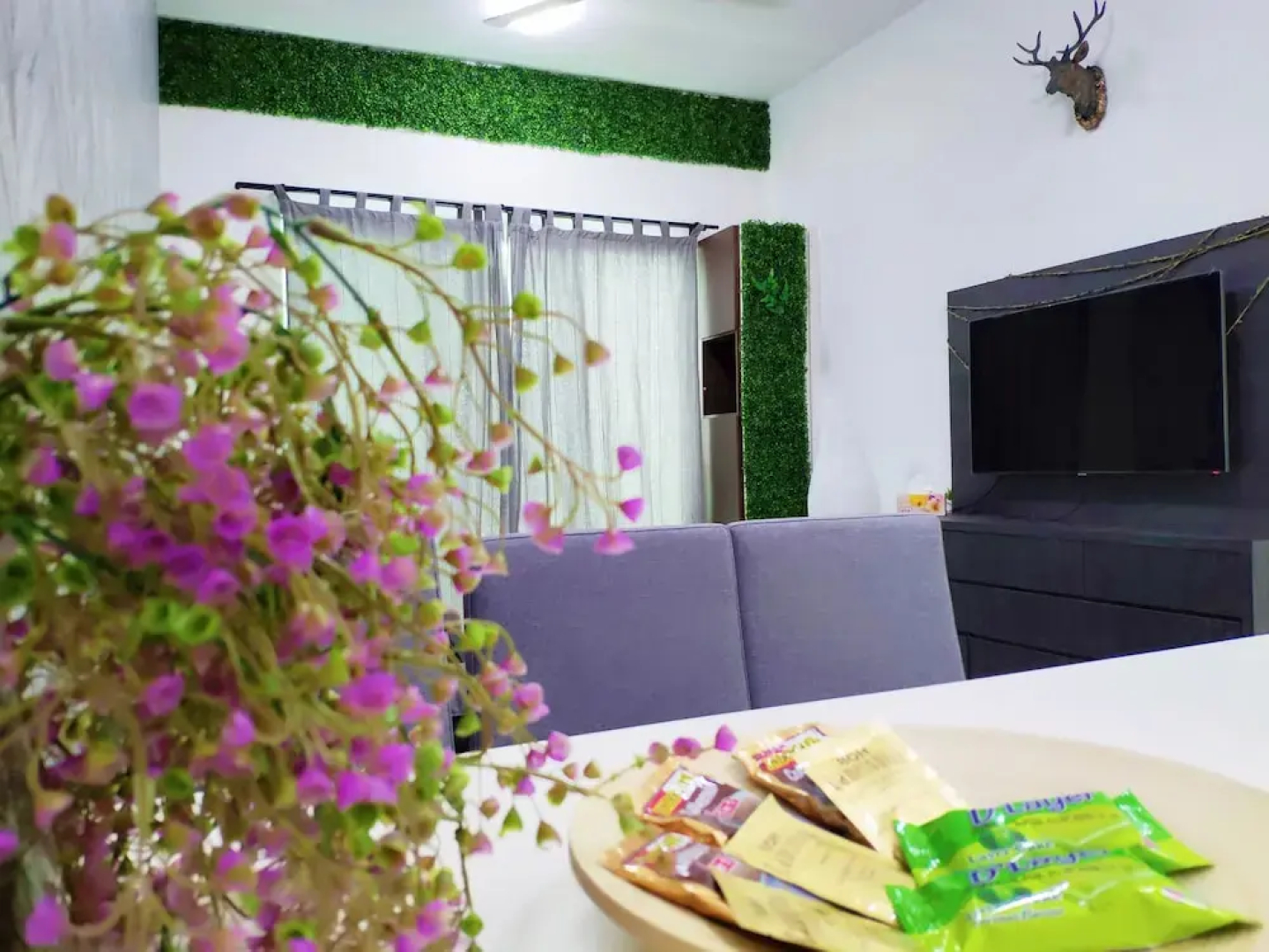 La Thea Residences - Spacious Balcony