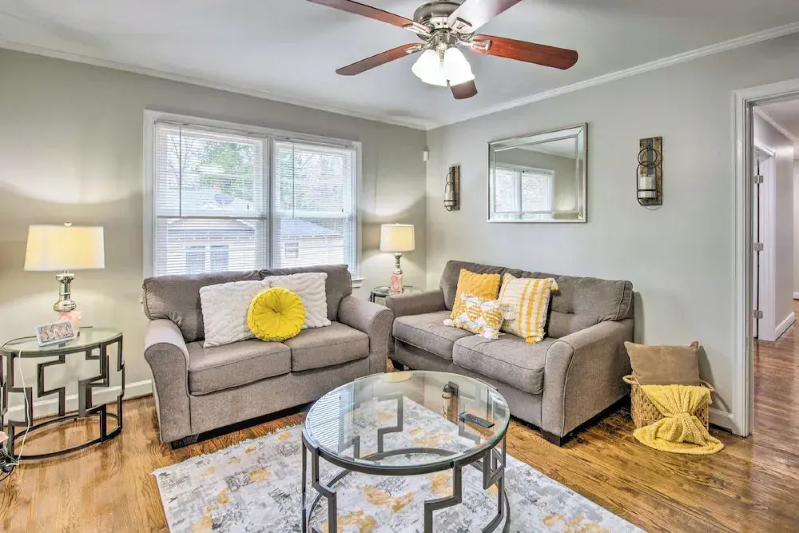 East Point Home ~ 6 Mi to Downtown ATL