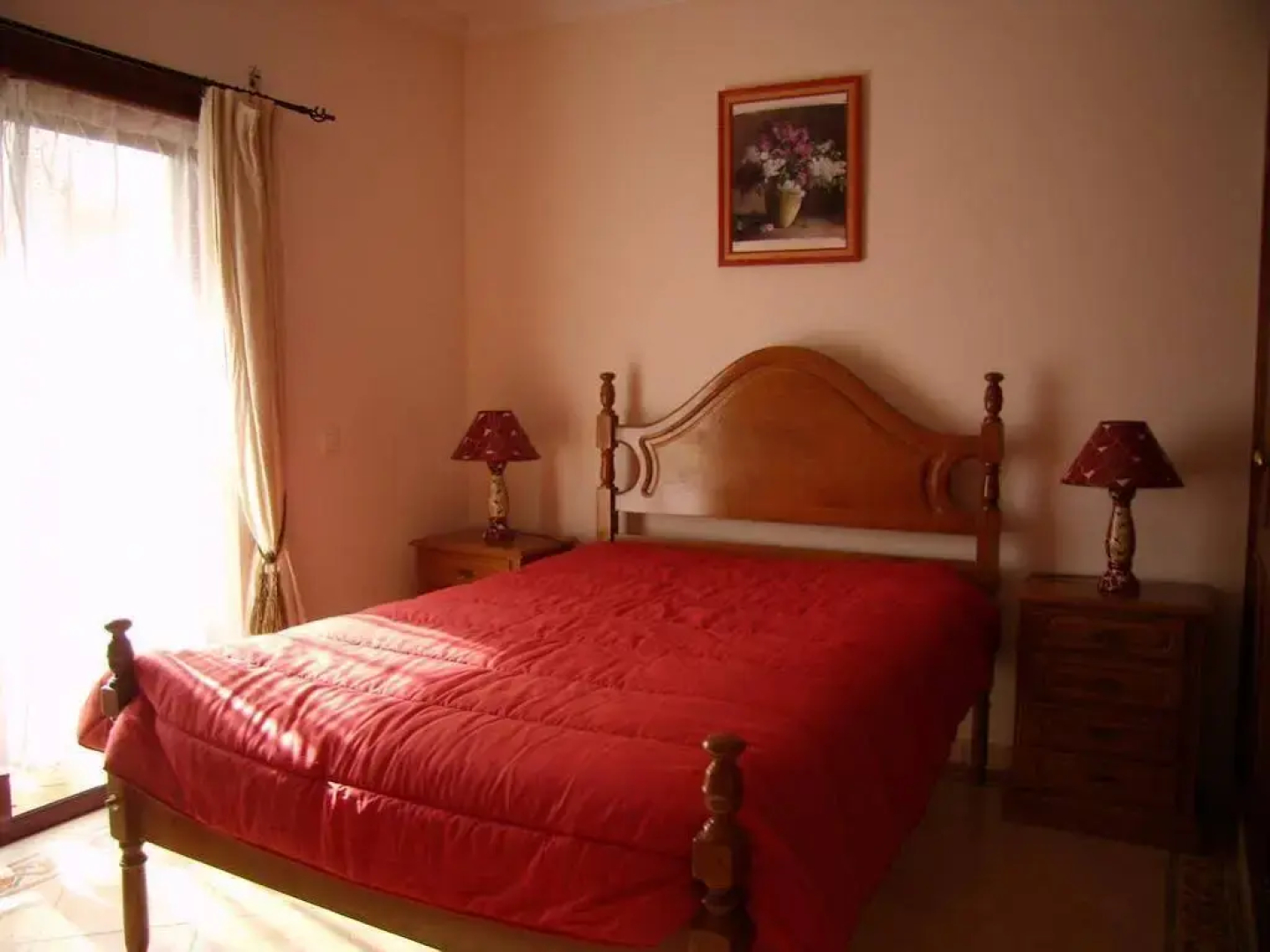 Residence 1000 Roses
