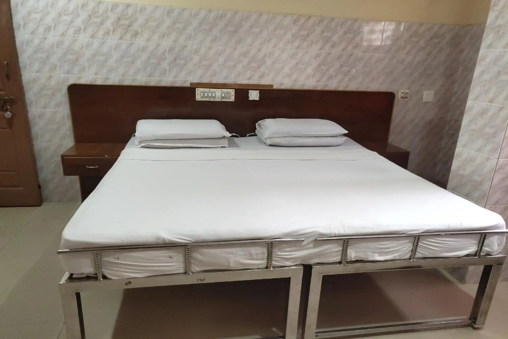 SPOT ON 82628 Mayura Guest House