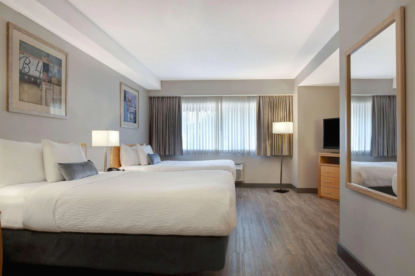 Days Inn by Wyndham Victoria Airport Sidney