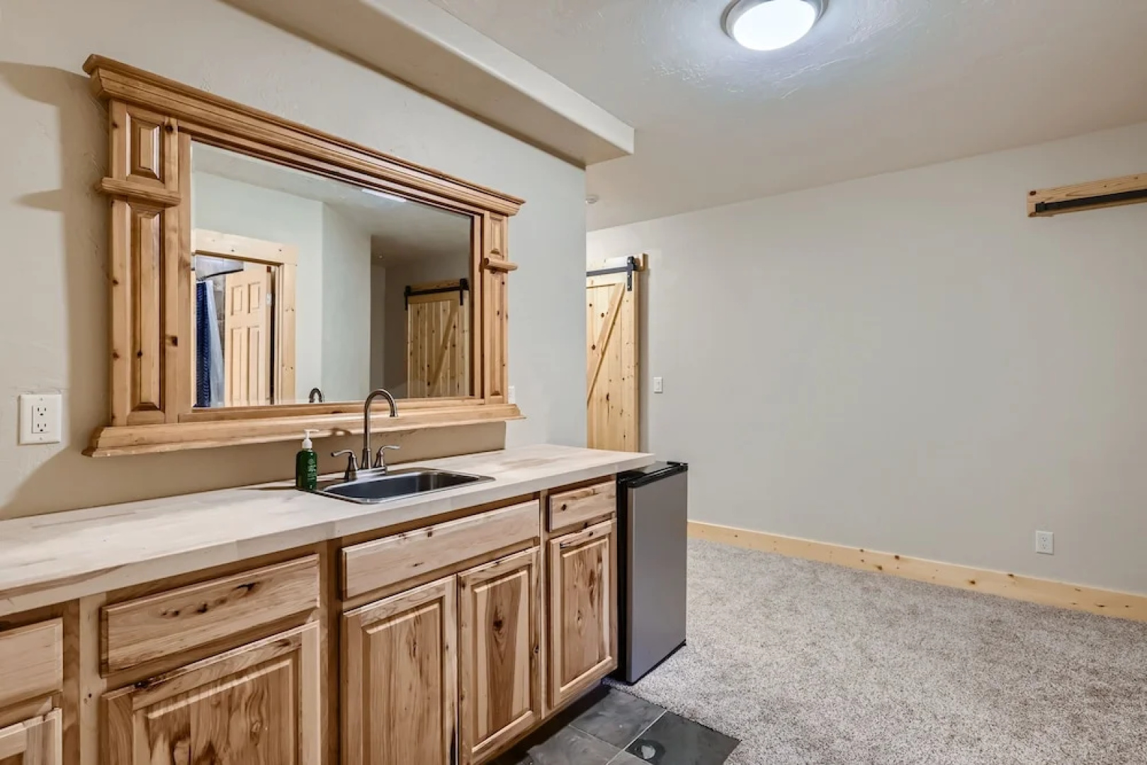 Twin Creek Lodge 7 Bedroom Home by RedAwning