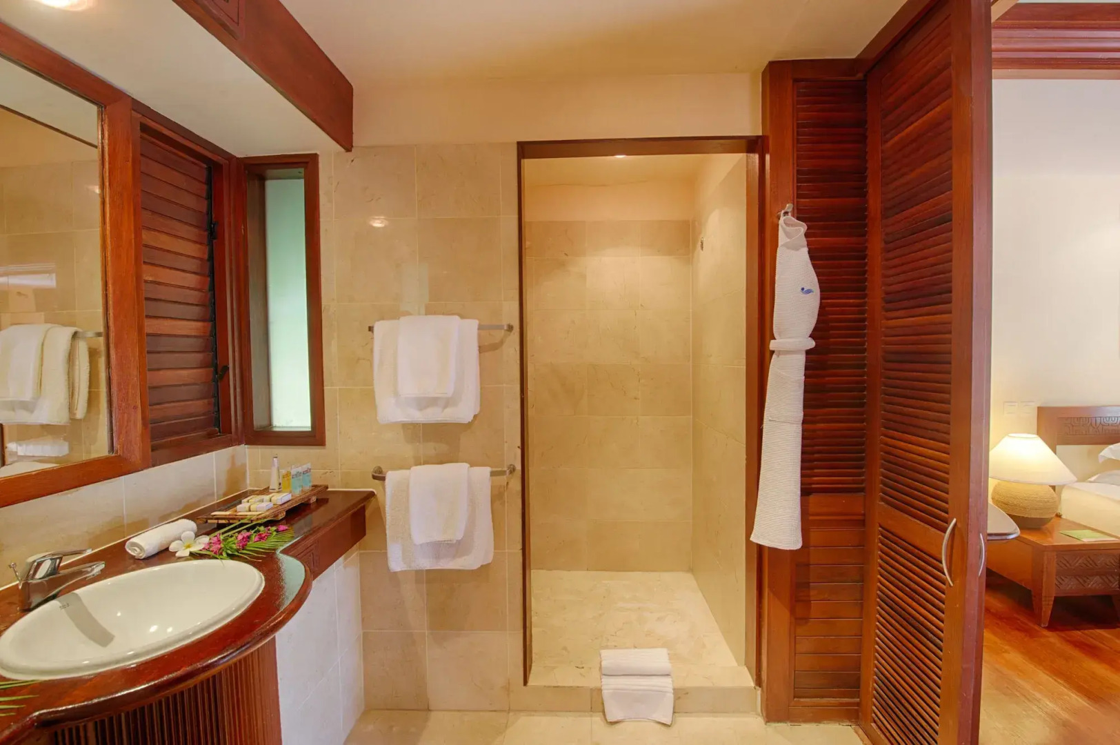 Manava Beach Resort & Spa Moorea