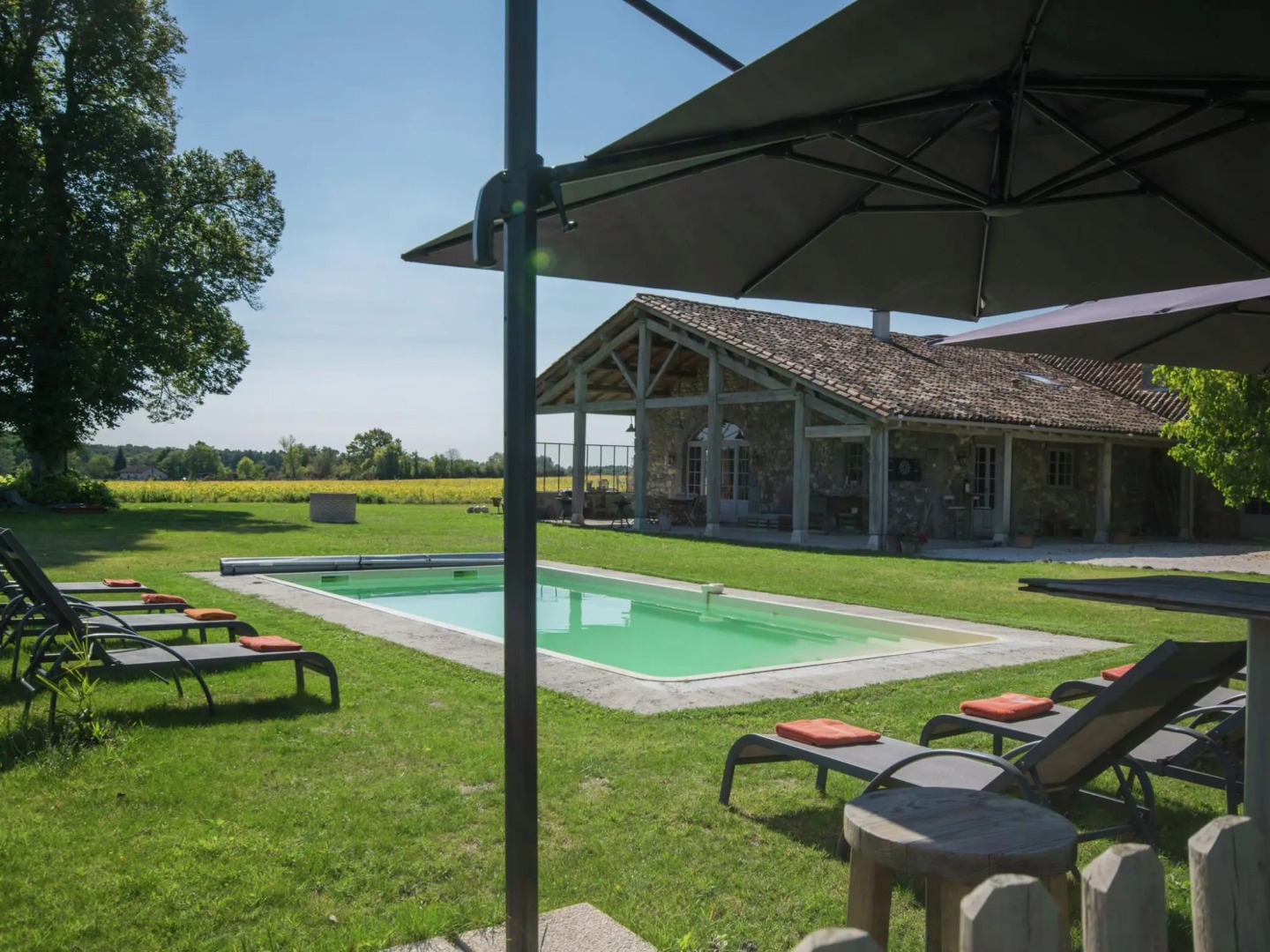 Lavish Mansion in Fargues-sur-ourbise With Private Pool