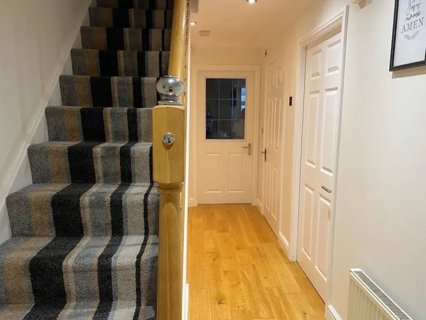 4-bed House With Private Garden in Barnsley!