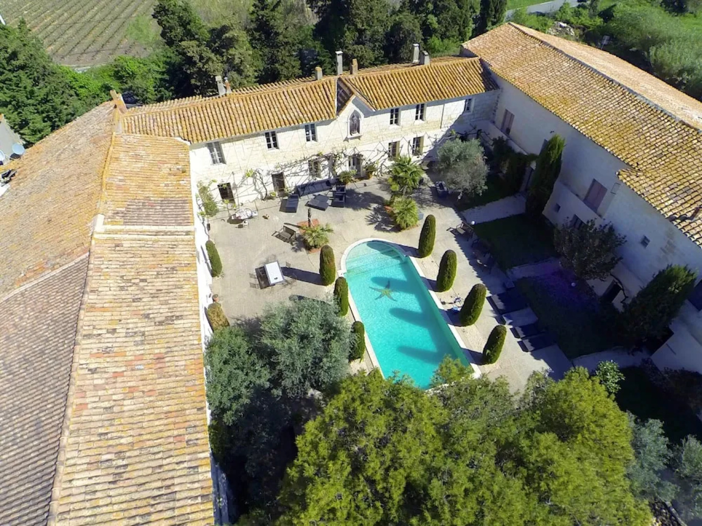 House With one Bedroom in Saint-gilles, With Shared Pool, Furnished Garden and Wifi