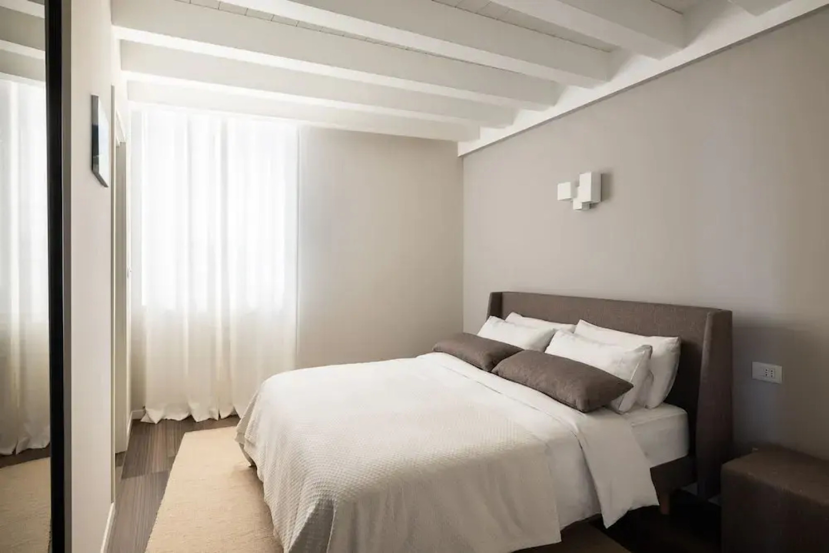 Luxury Lenno Apartment by My Villa Collection