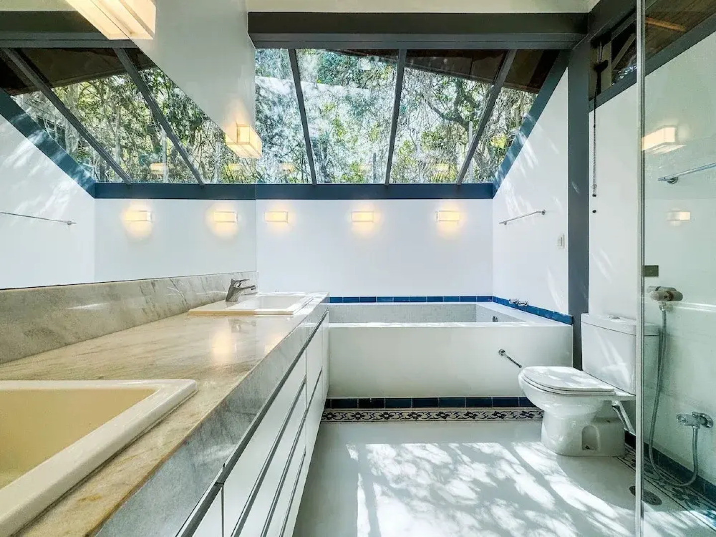 Arquitetura única na Granja Viana