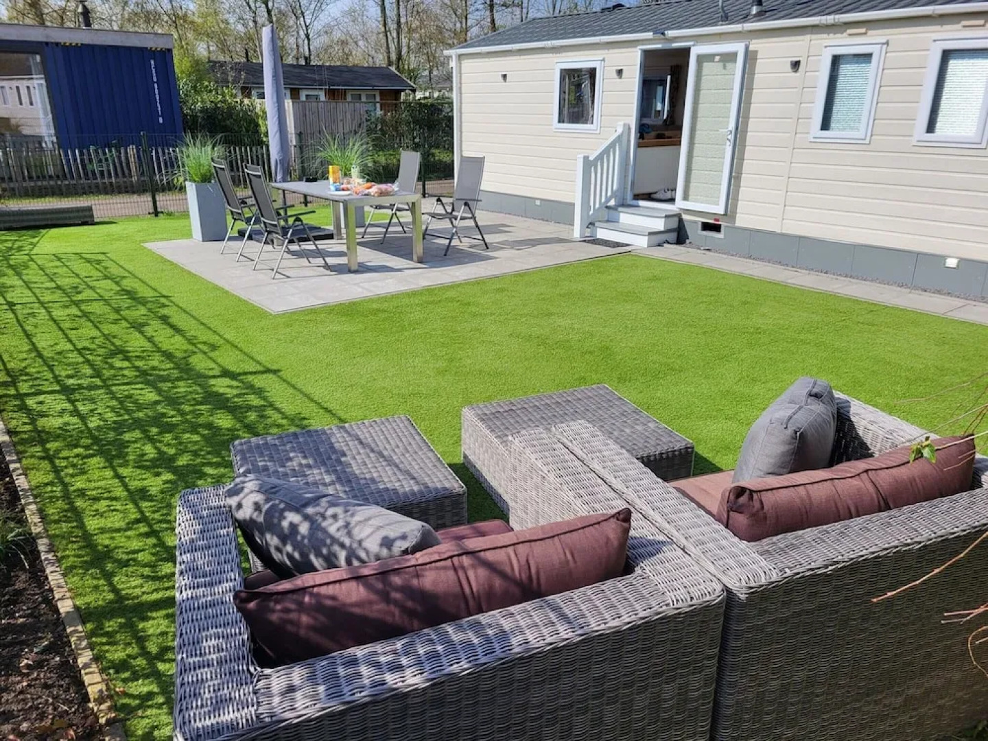 Relaxing Holiday Chalet by the Water in Grou