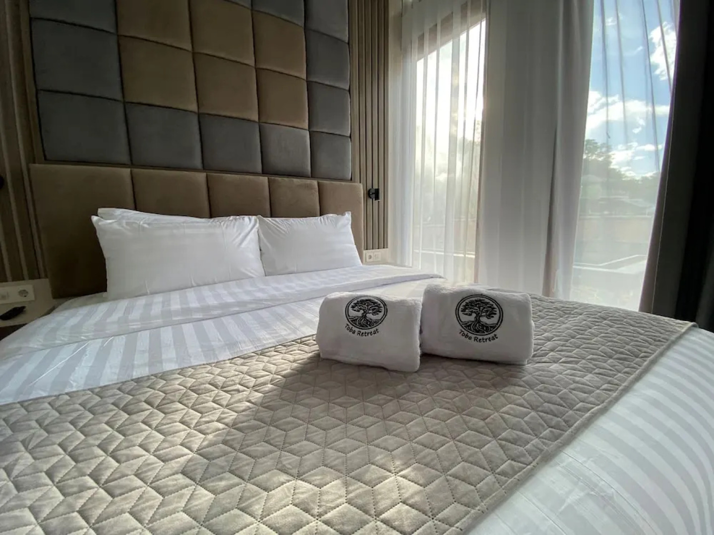 Toba Retreat Mansion And Villas