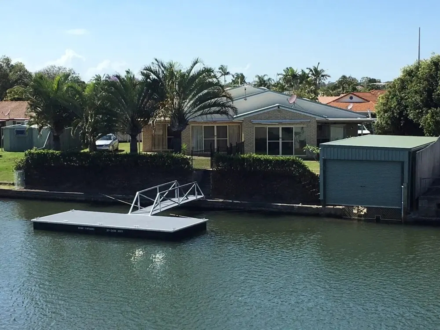Private Canal Duplex with Pontoon - Oleander Drive, Bongaree