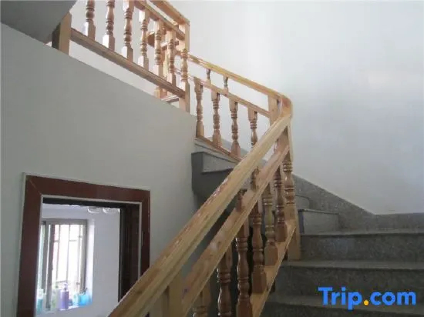 Wuyuan Shicheng Lingyan Inn