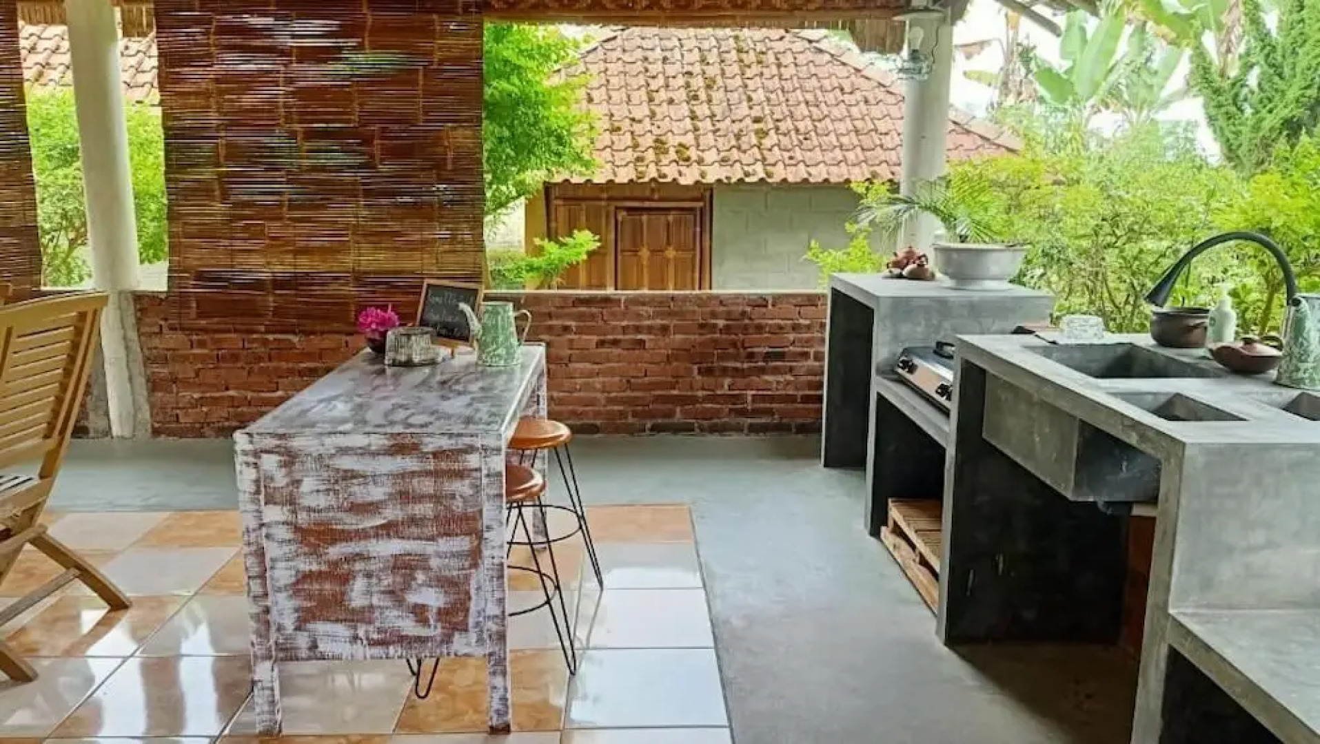 Pondok Bamboo Sendangsari