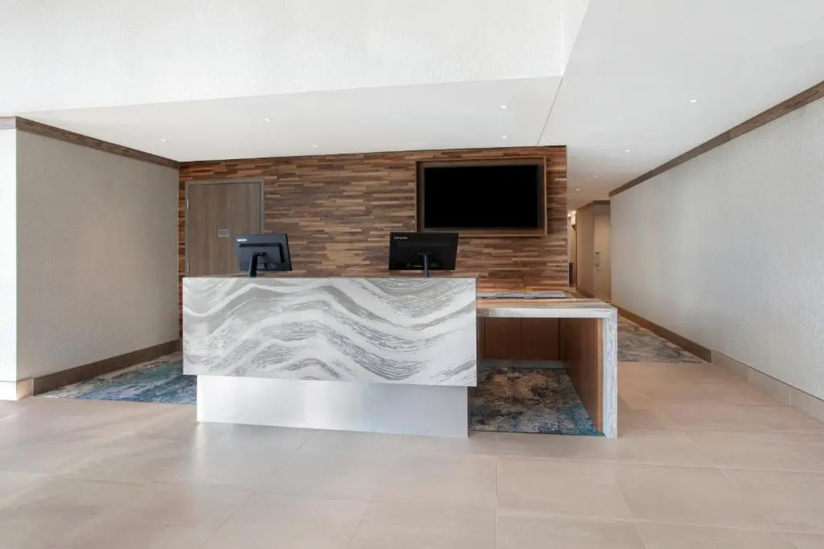 Great Blue Heron Hotel