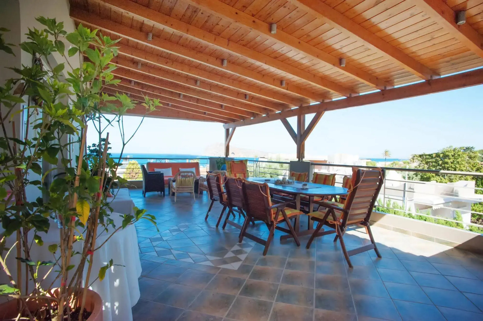 Stamatakis Boutique Studios