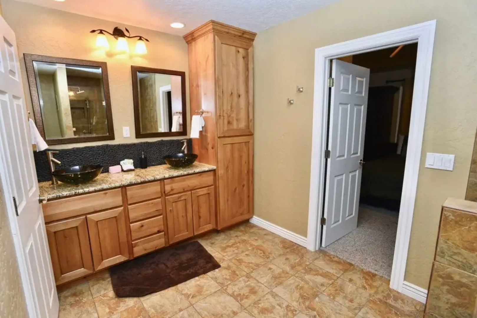 Spring Mountain Manor by Casago Mccall - Donerightmanagement