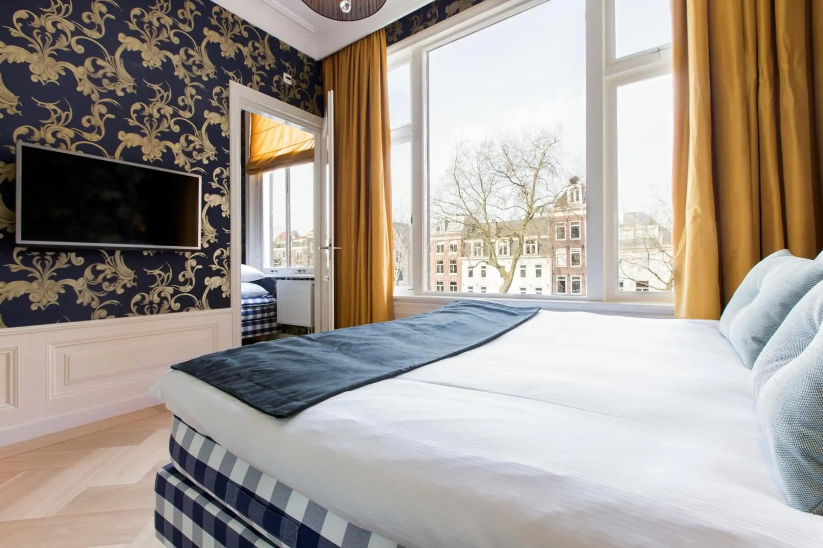 The Amsterdam Canal Hotel