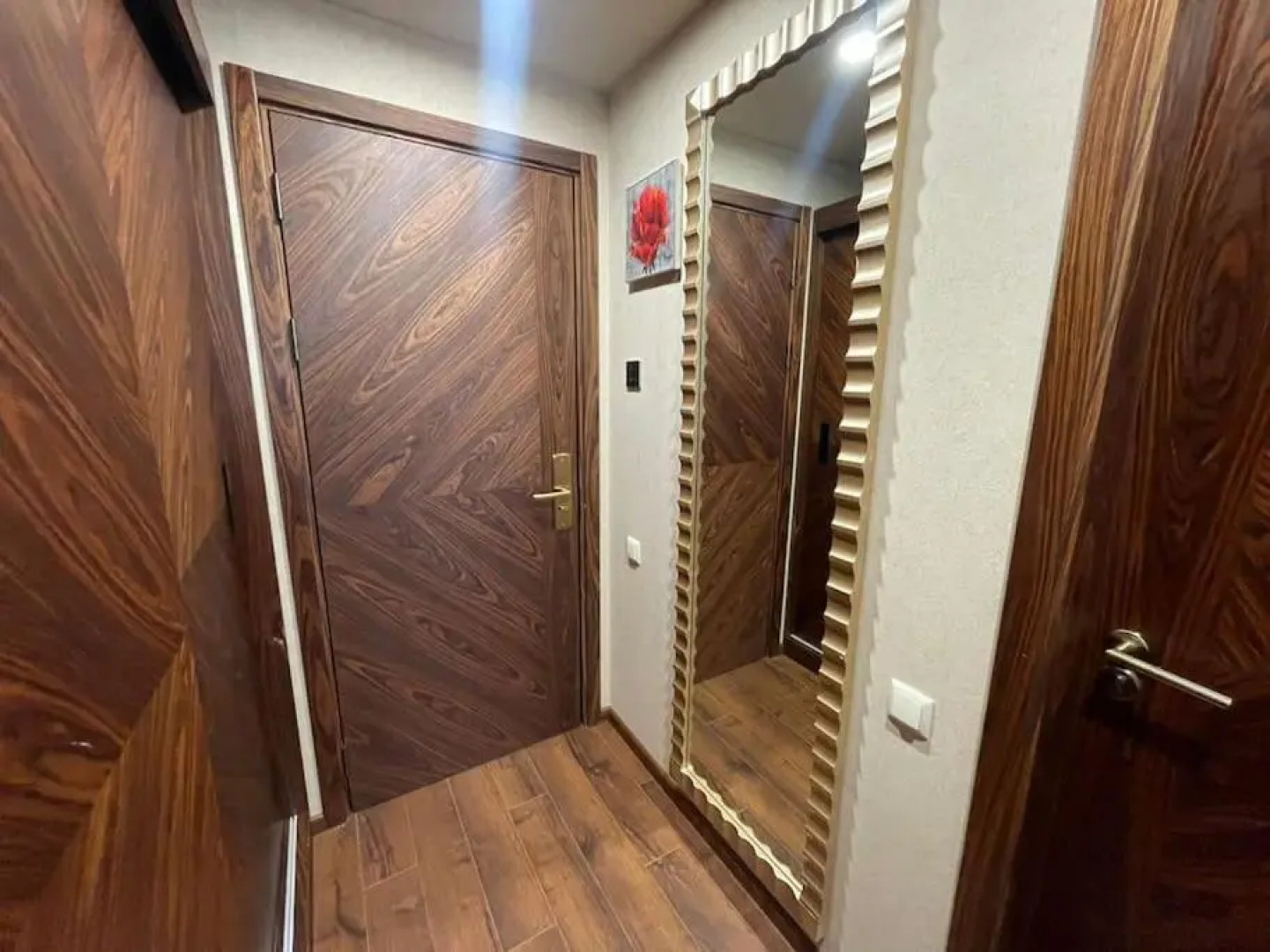 Leo Group BEST STUDIO 1201 Dreamland Oasis CHAKVI