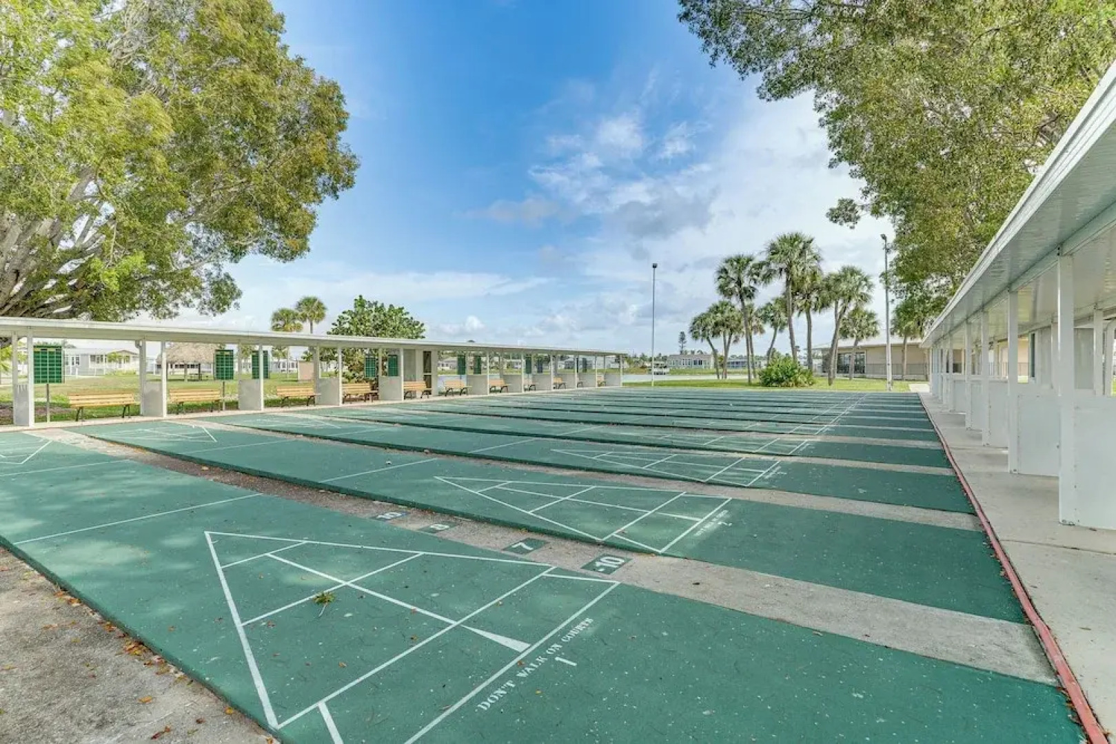 Swim, Golf & Relax: Family Gem in North Fort Myers