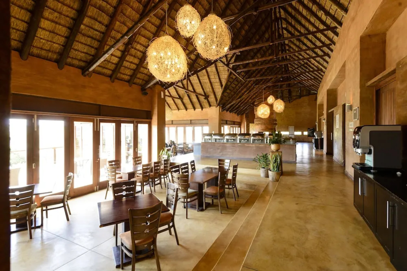 African Hills Safari Lodge & Spa