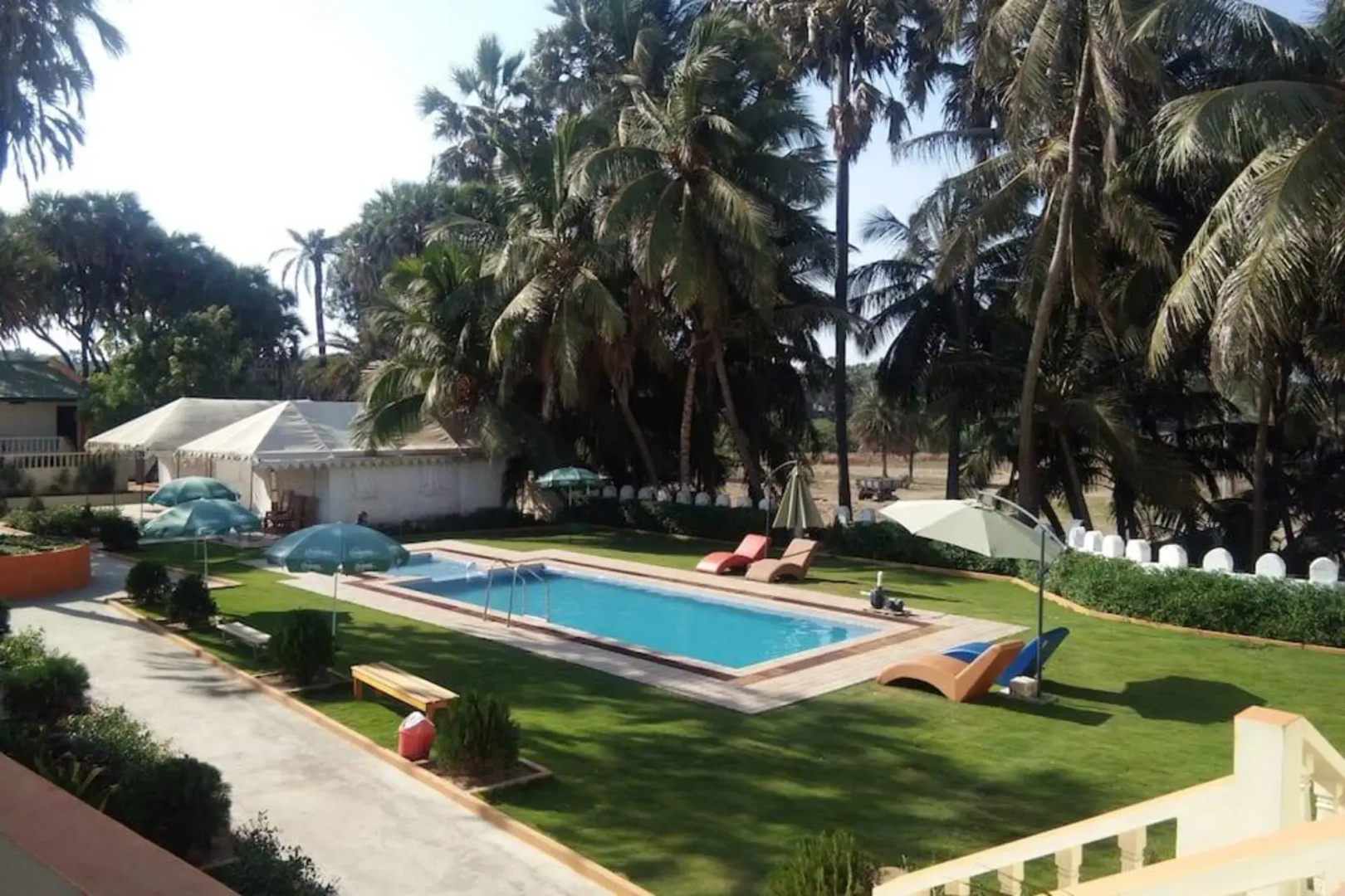 Hotel Palms