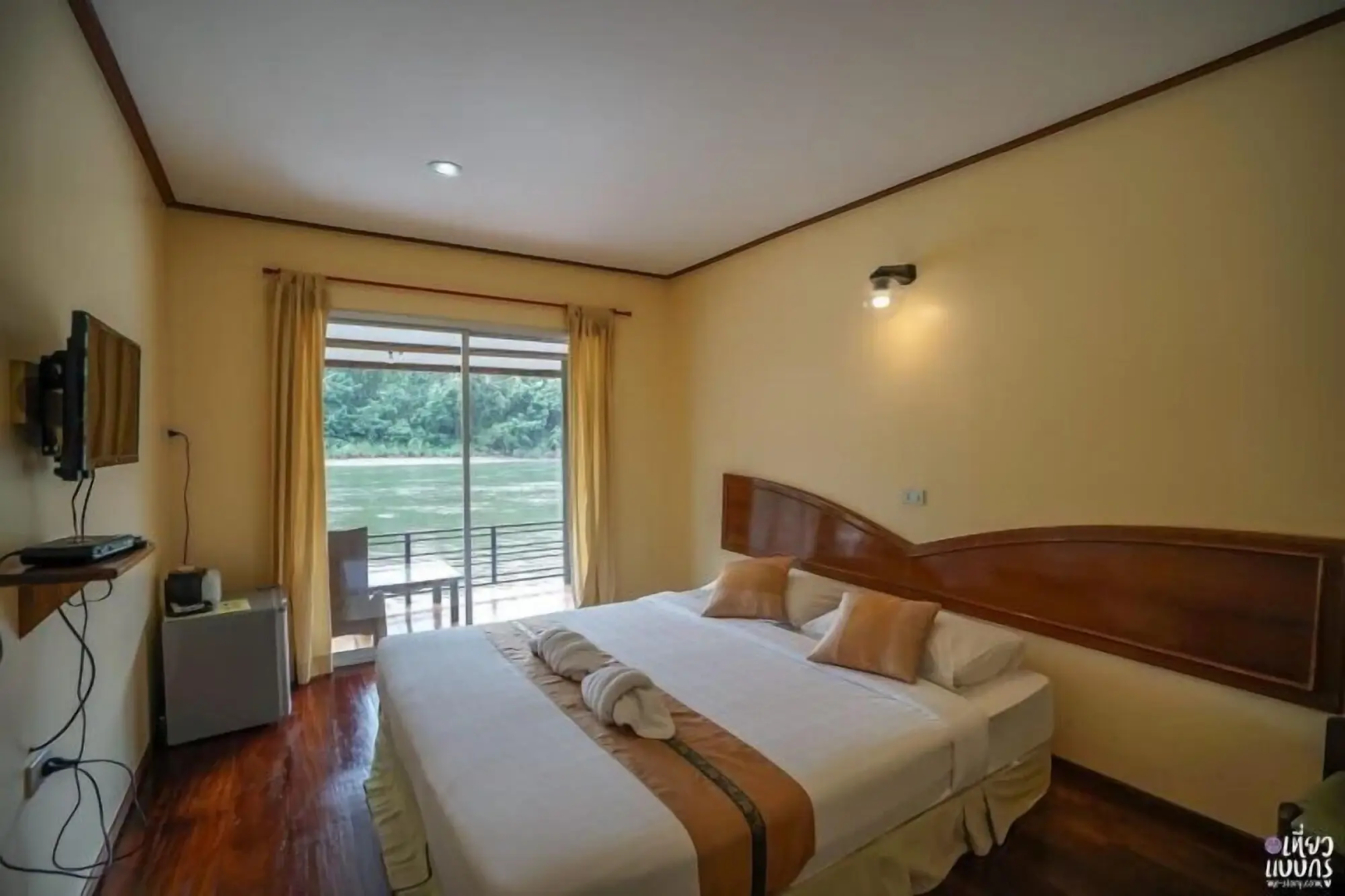 Khaothone River View Resort