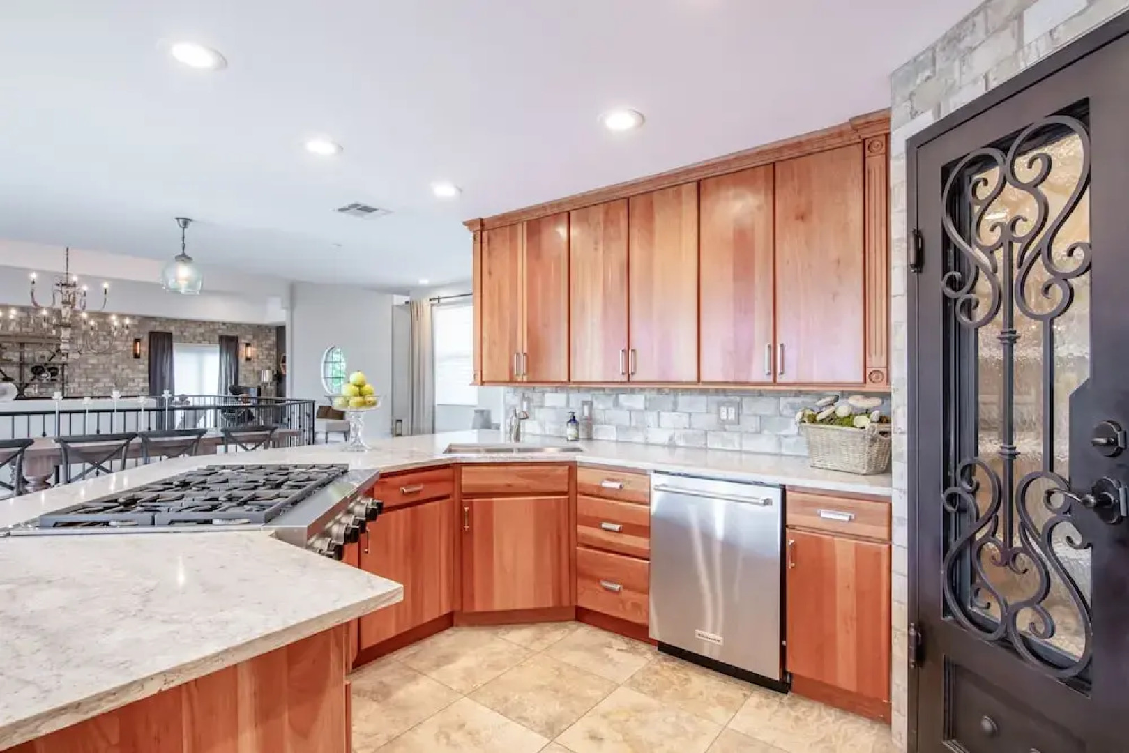 Extravagant Fountain Hills - 6 Br Home