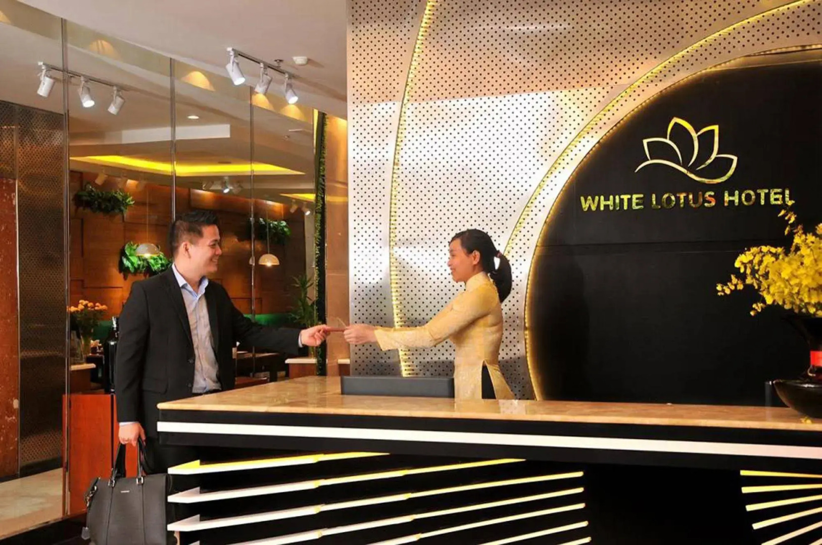 White Lotus Hotel Saigon