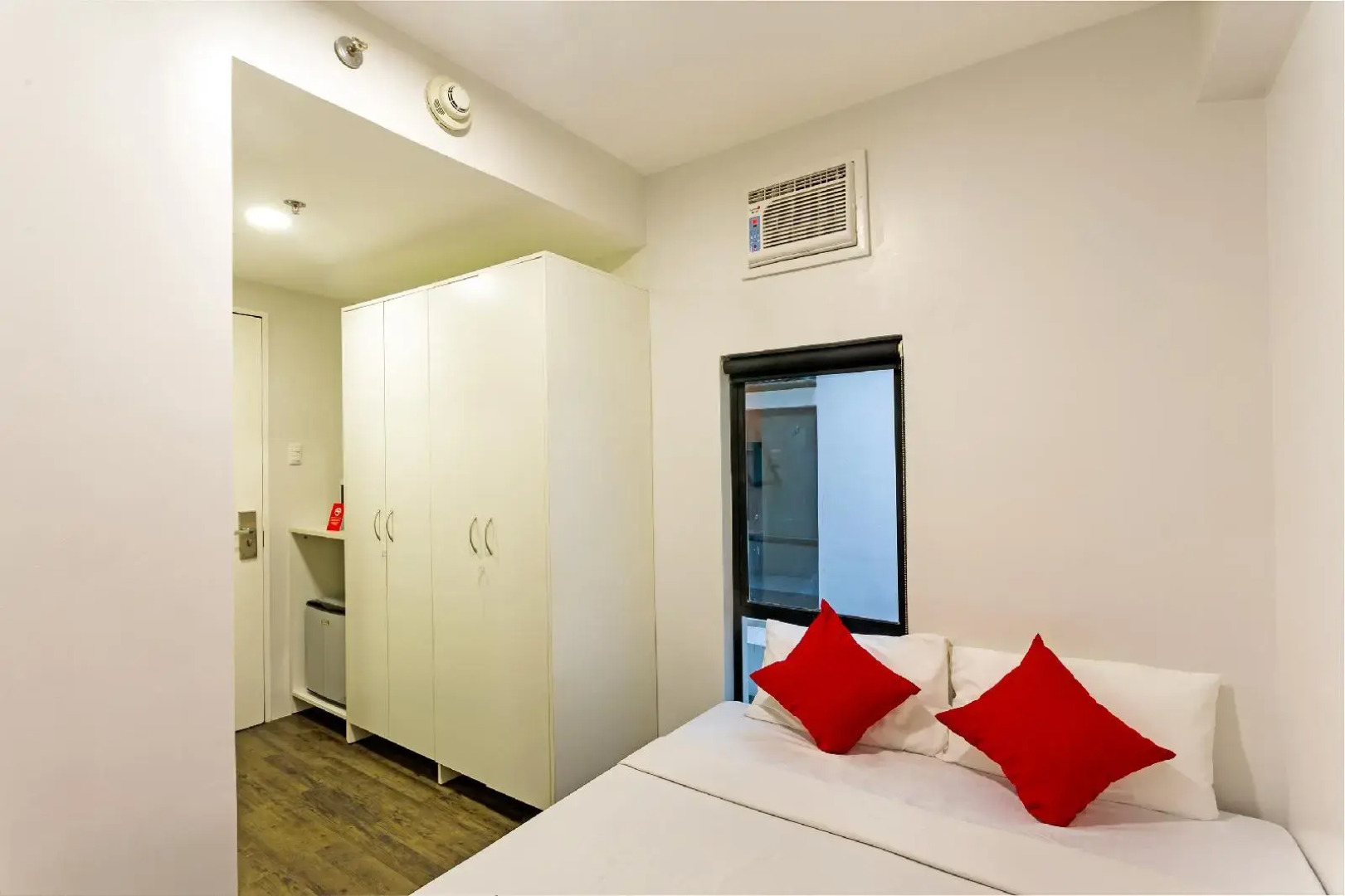 Oyo 518 Mytown Amsterdam