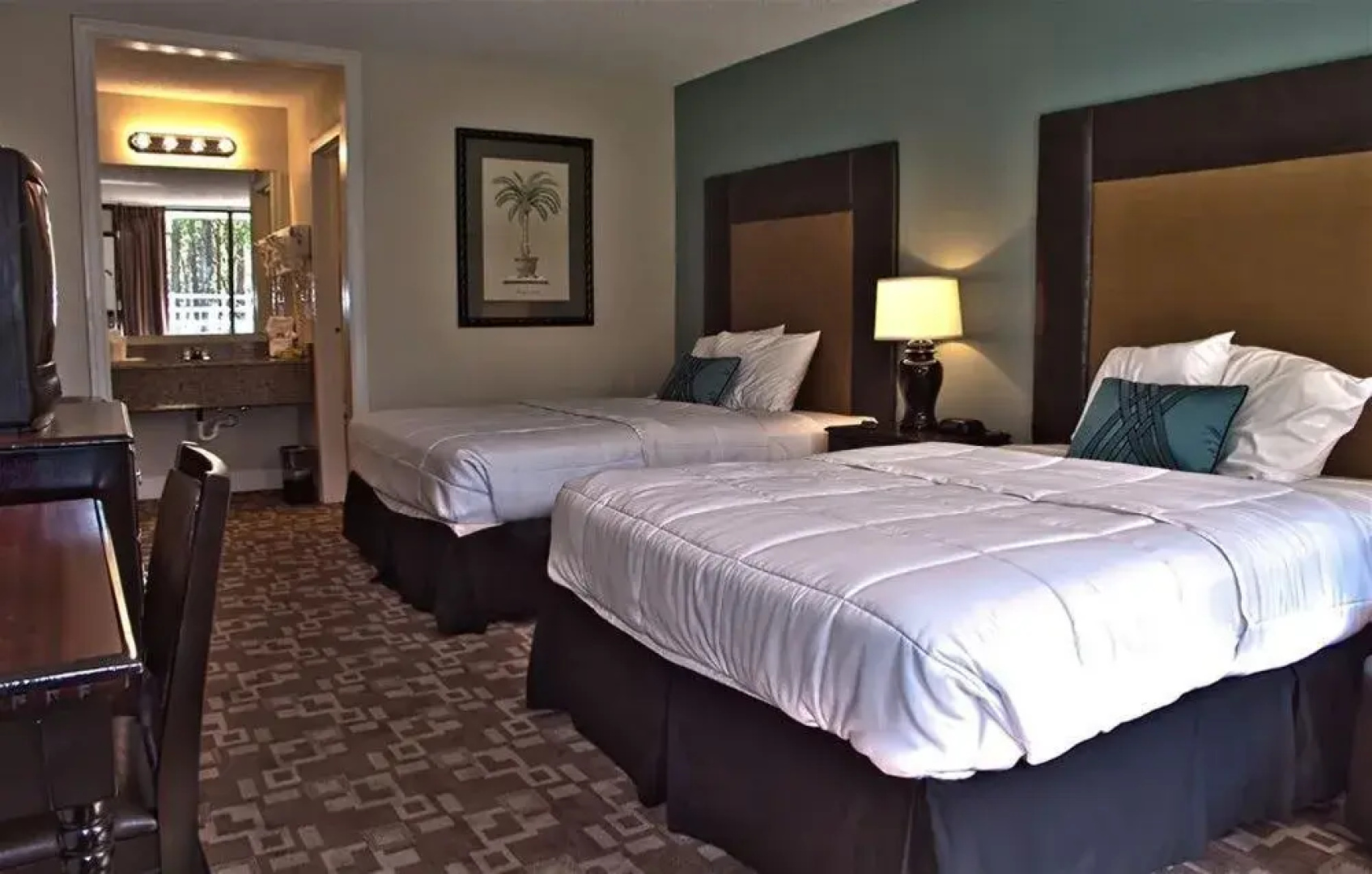 Springfield Hotel and Suites
