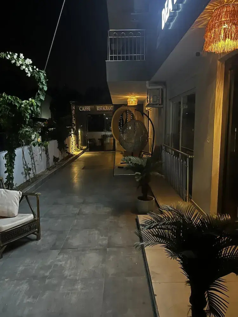Deadel Hotel