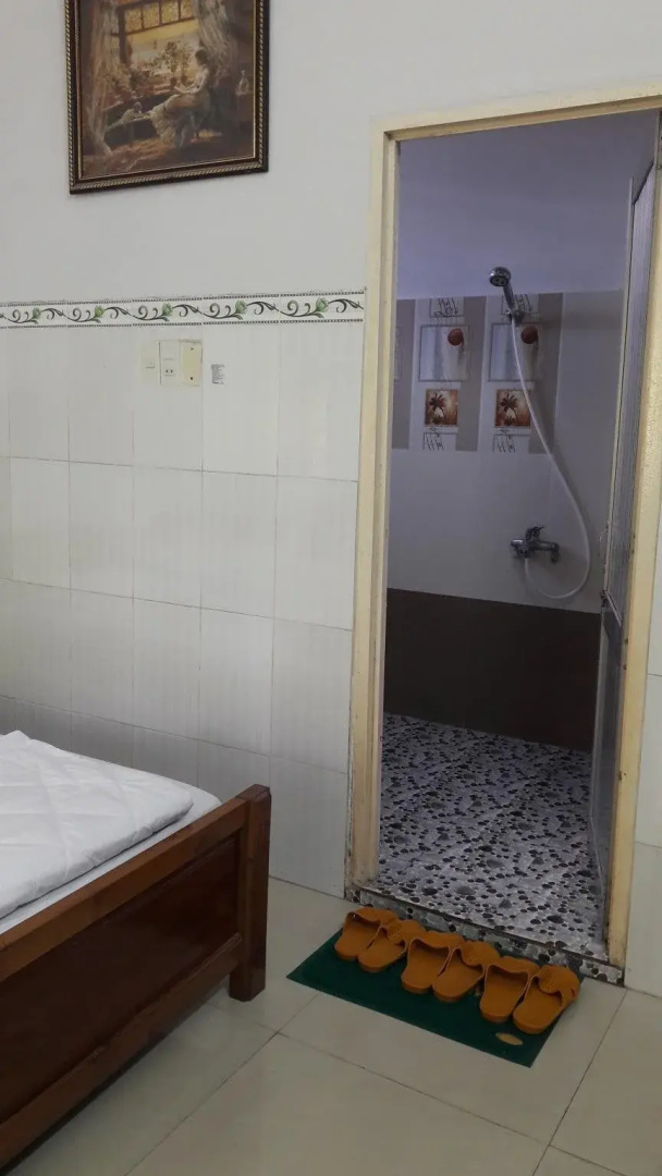 Nhu Y Hotel