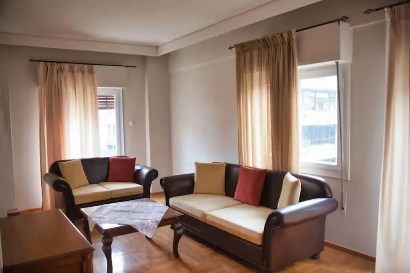 2 Bedroom Luxury Apartment in the Central Square