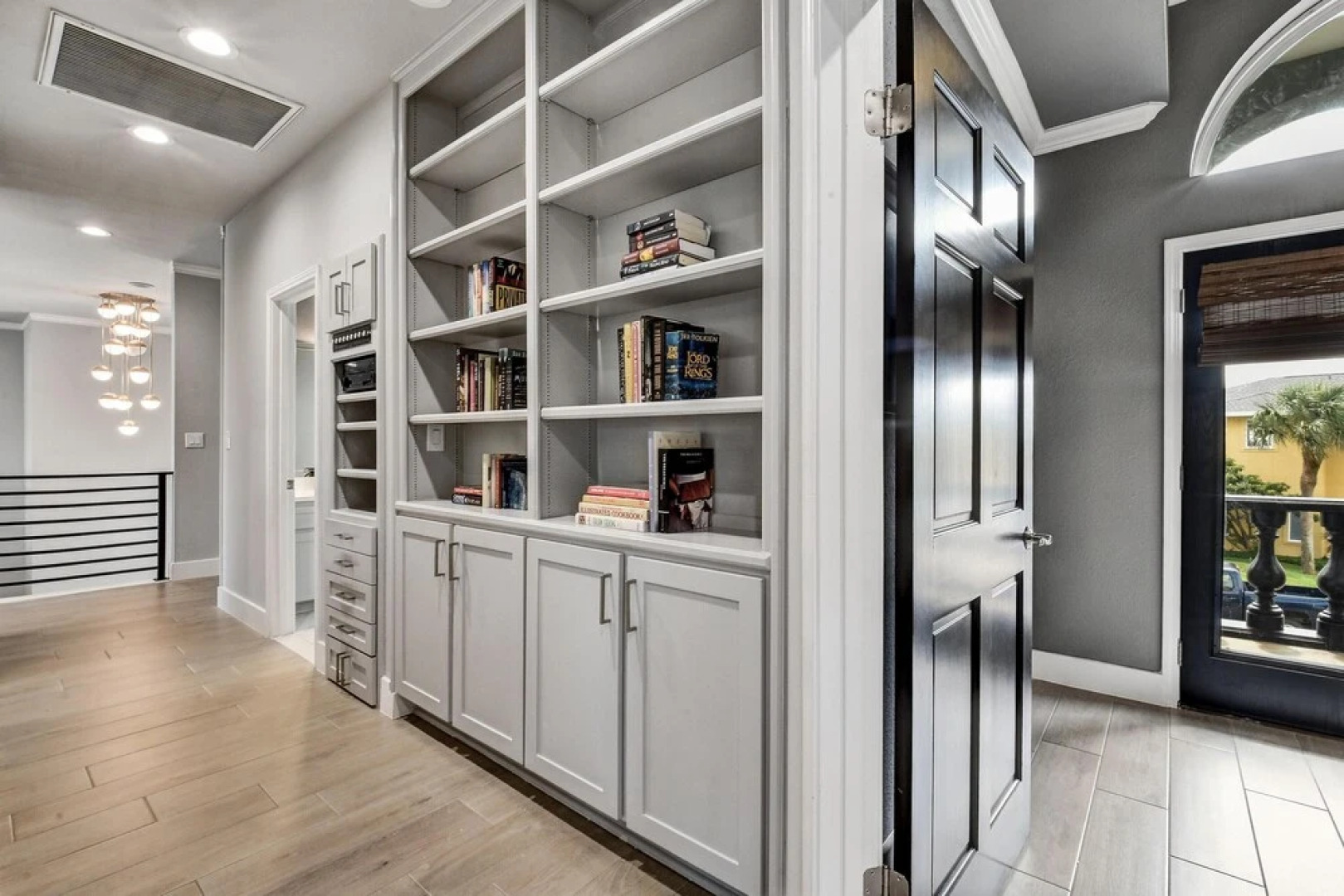 Family Friendly, Beautiful Home for Fishing in Style