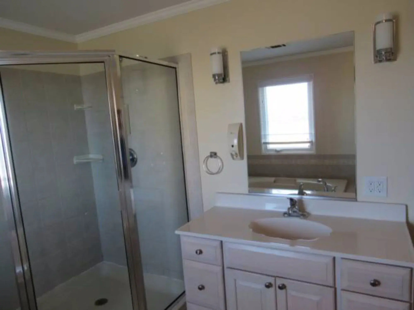 Fin 'n Feather Waterside Inn By Kees Vacations