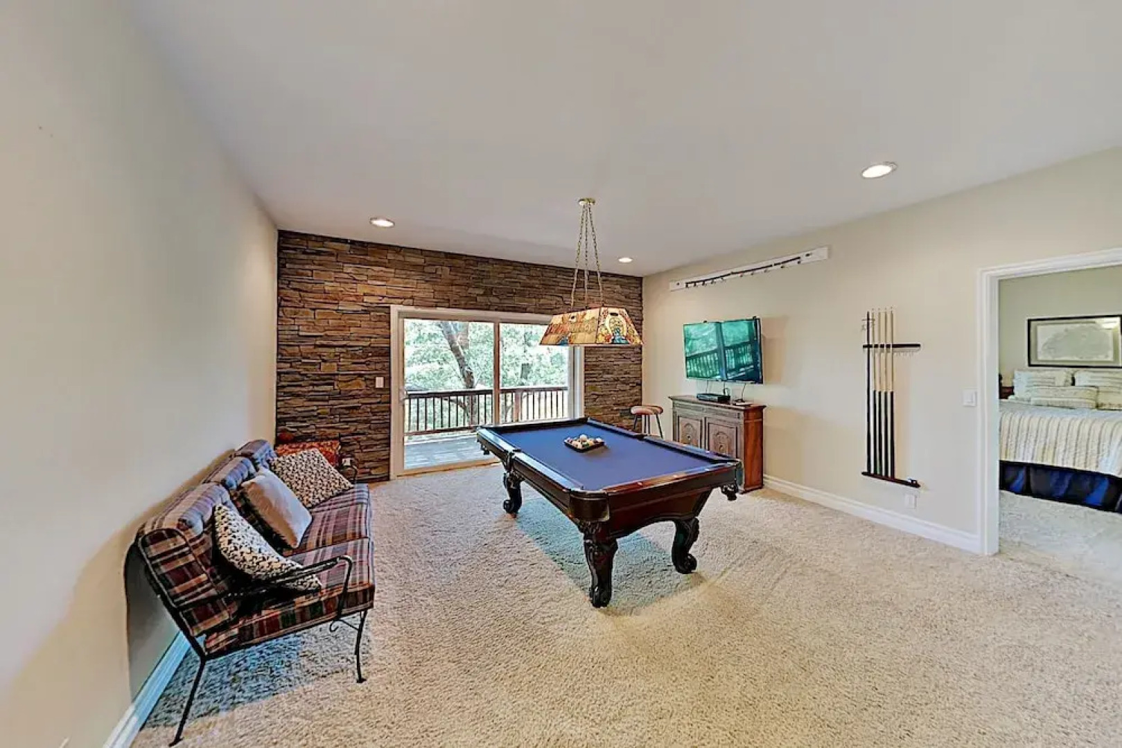 255squir 4 Bedroom Home