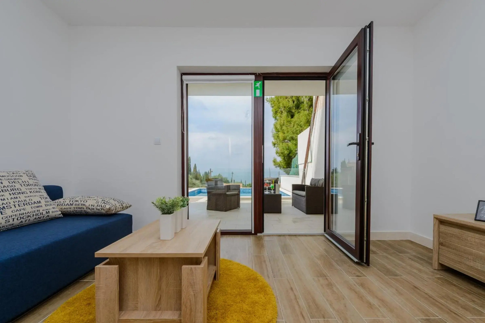 Tandem Apartments with Swimming pool