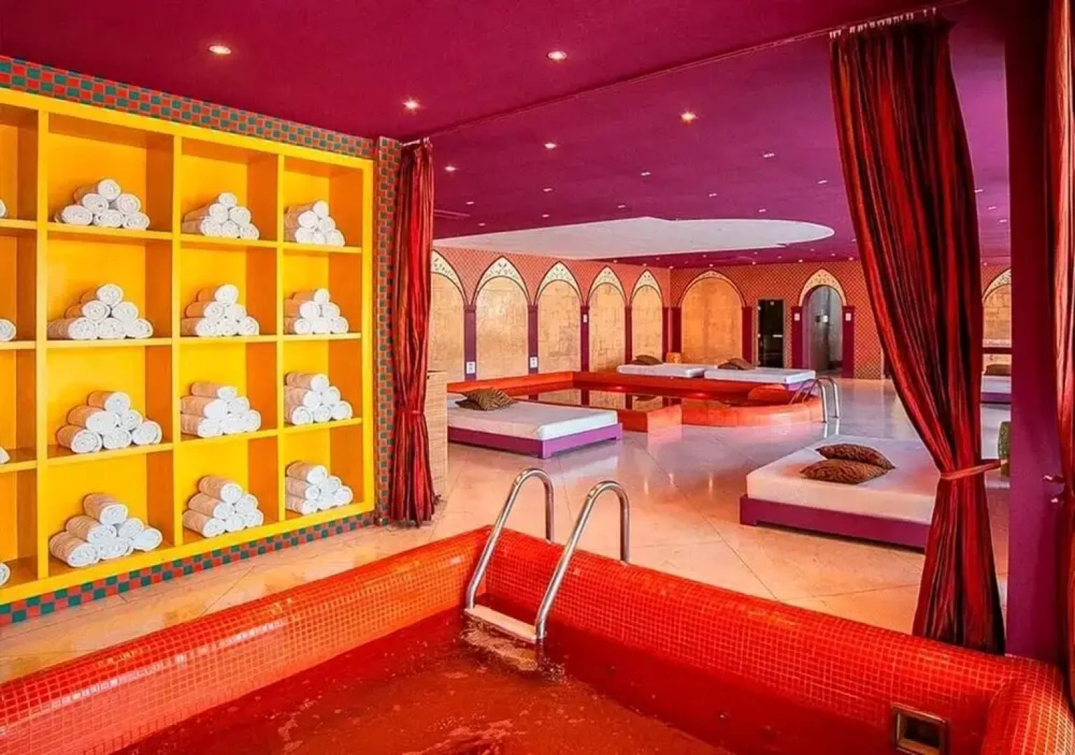 Dpny Beach Hotel & Spa